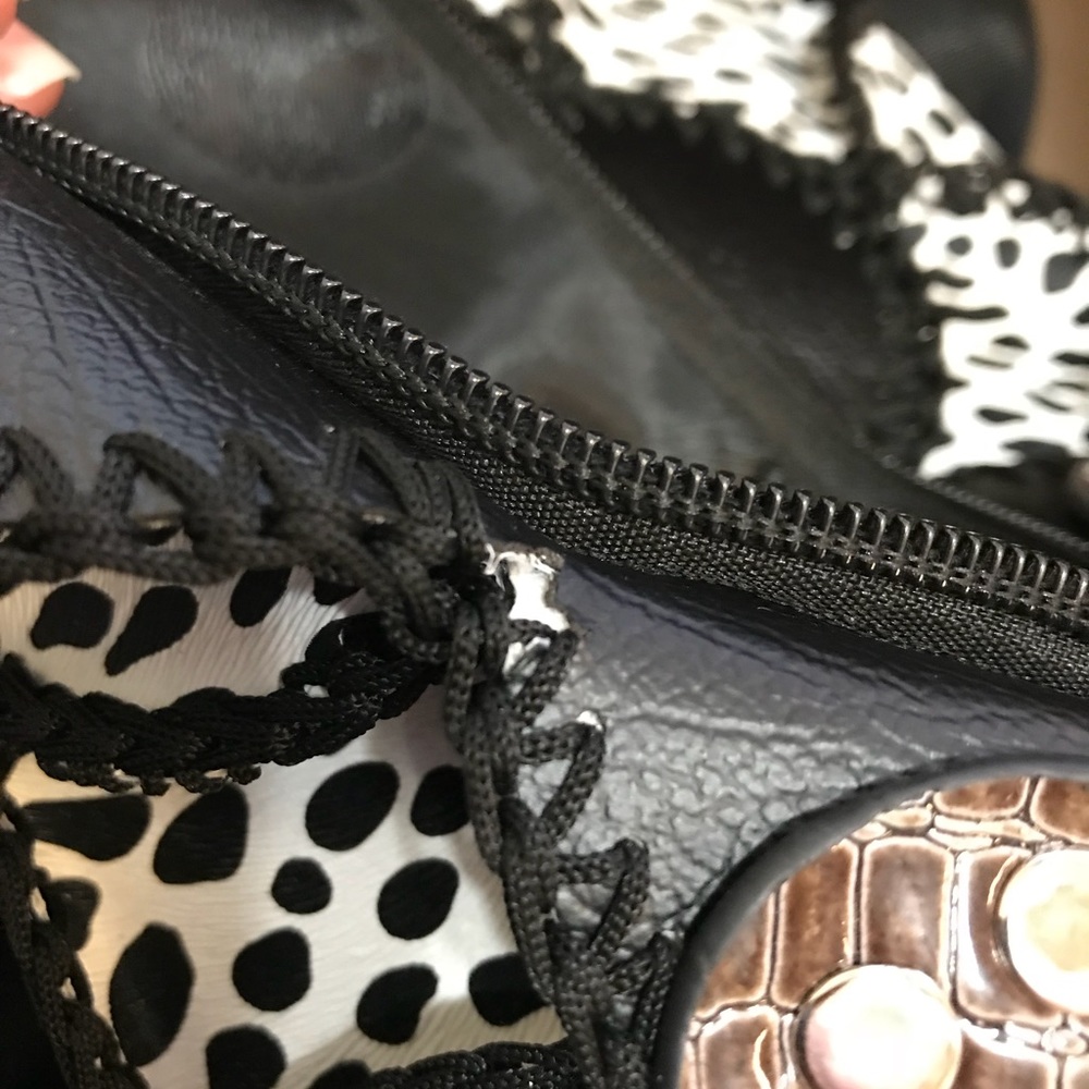 Scalloped Dalmatian Print Purse - Picture 6 of 6